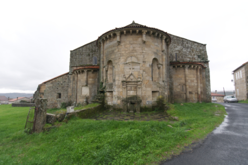 Cabecera exterior de la iglesia de Xunqueira de Espadañedo